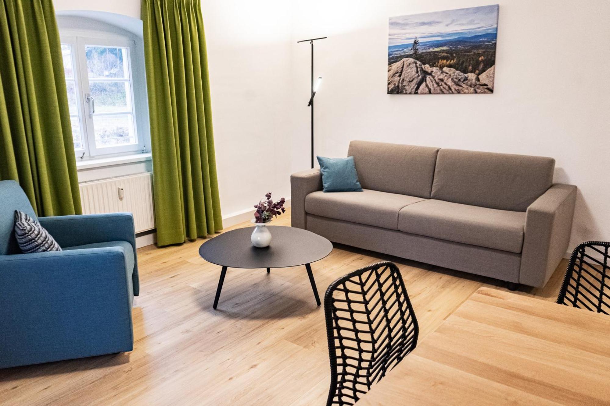 Holly Gmbh Ferienwohnungen Bad Alexandersbad Buitenkant foto