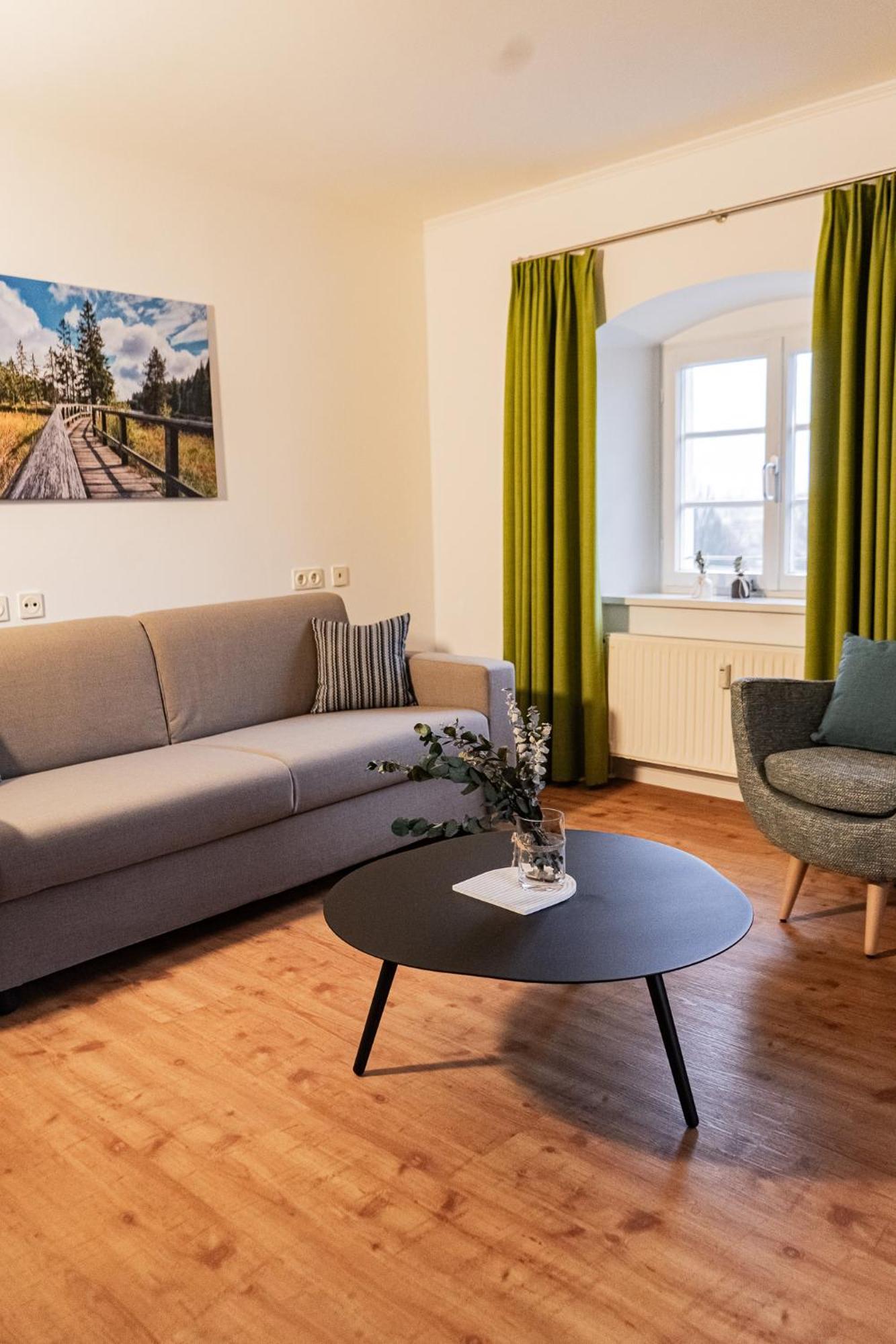 Holly Gmbh Ferienwohnungen Bad Alexandersbad Buitenkant foto