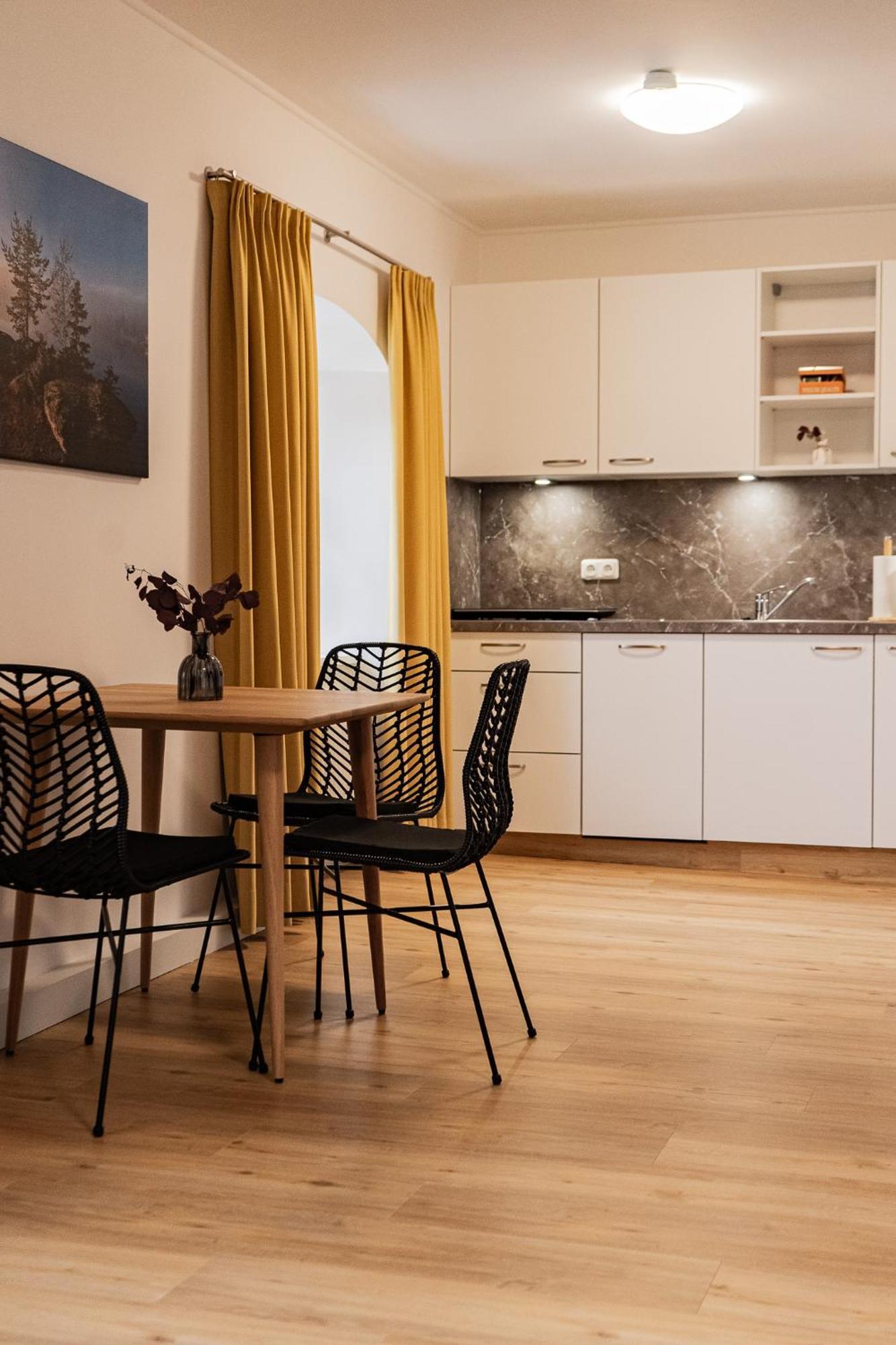 Holly Gmbh Ferienwohnungen Bad Alexandersbad Buitenkant foto