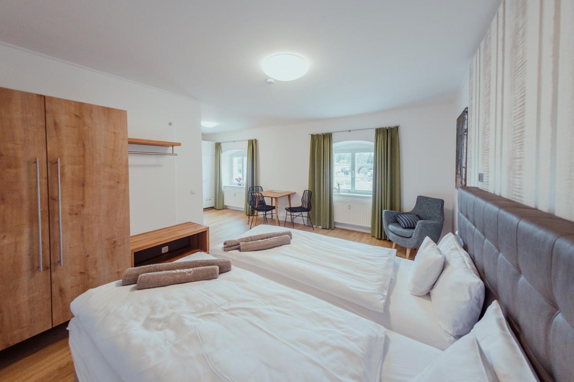 Holly Gmbh Ferienwohnungen Bad Alexandersbad Buitenkant foto