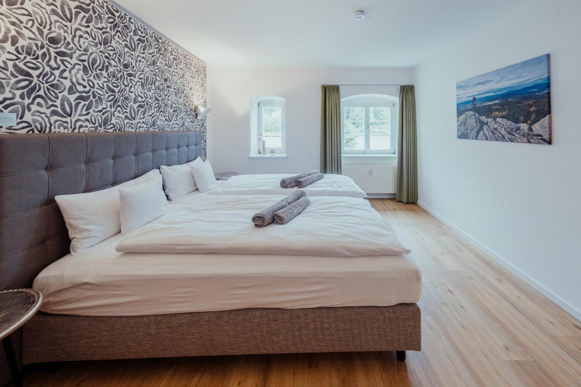 Holly Gmbh Ferienwohnungen Bad Alexandersbad Buitenkant foto